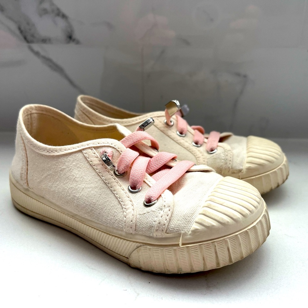 Zara toddler shoes. White canvas w pink laces. Size 25 EURO